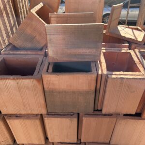 Canaleta Cerâmica L. 19 x H. 14 x C. 19 cm