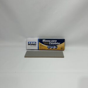 Massa Calafetar Cinza Cartela