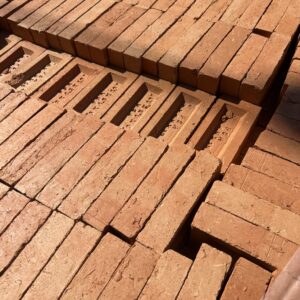 TIJOLO COMUM PEQUENO 9 X 4,5 X 19